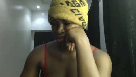 dripping_luna online show from 01-03-25, 09:36