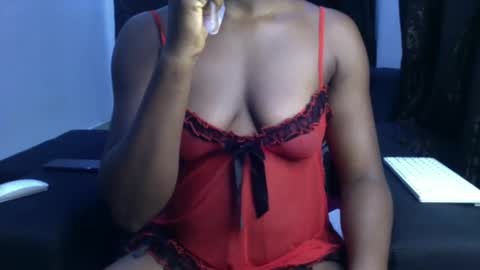 dripping_luna online show from 02-05-25, 02:19