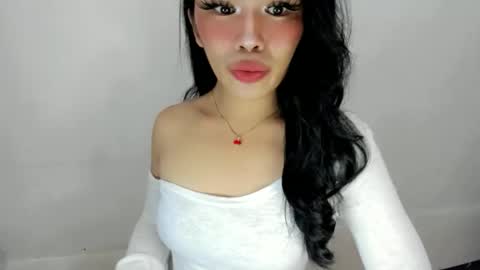 Snapshot of dripqueenxoxo chatting on 09-14-25, 12:15 miss. Erika online show from 09-14-25, 12:15
