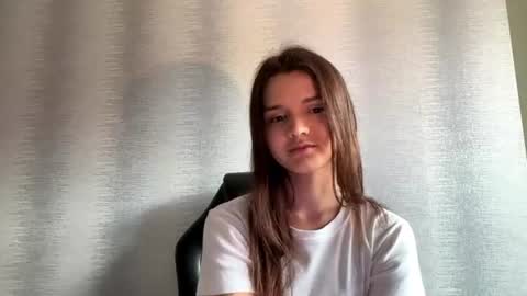 Anna online show from 07-02-26, 01:28