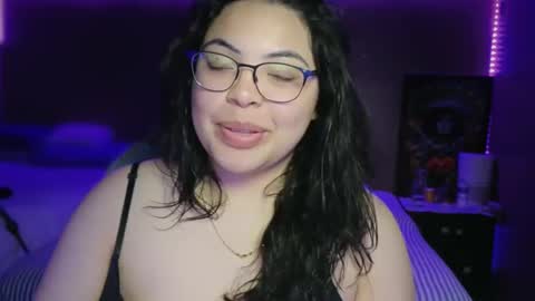 Snapshot of drizzypeach602 chatting on 09-15-25, 02:22 Drizzypeach602 online show from 09-15-25, 02:22