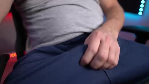 Drok online show from 11-24-25, 04:01