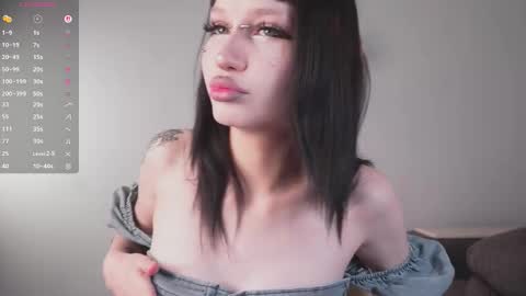 Luna online show from 12-01-25, 05:12