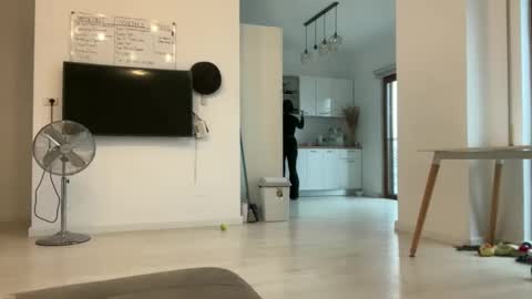 Dr. Resa online show from 10-17-25, 06:16