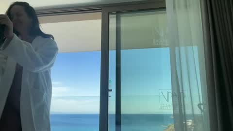 Dr. Resa online show from 04-25-26, 07:11