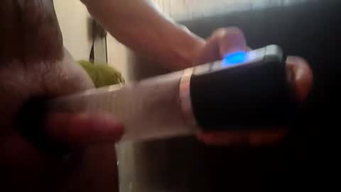 Snapshot of drummerboy72 chatting on 10-21-25, 11:44 drummerboy72 online show from 10-21-25, 11:44