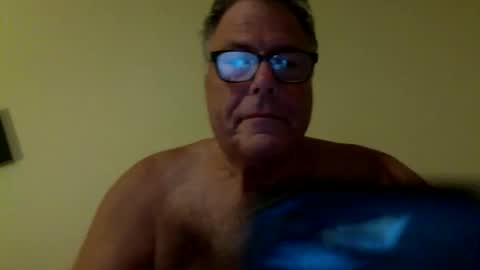 Snapshot of drummersrock92118 chatting on 03-10-26, 01:05 drummersrock92118 online show from 03-10-26, 01:05