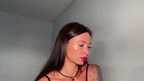 Snapshot of drunk_bosss chatting on 07-01-26, 01:29 Bella online show from 07-01-26, 01:29