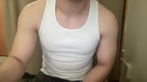 Snapshot of drveucrzy chatting on 03-12-26, 09:10 driveucrzy online show from 03-12-26, 09:10