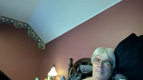 Doug online show from 05-11-26, 02:01