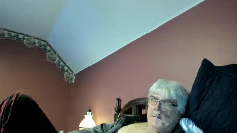 Doug online show from 05-11-26, 02:45