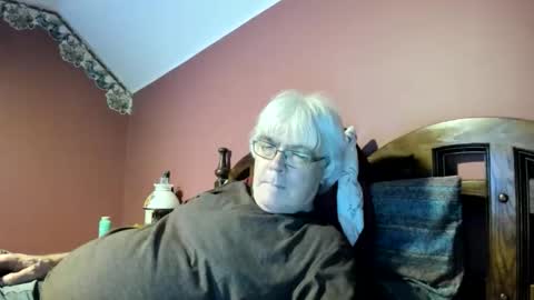 Doug online show from 06-08-26, 02:01