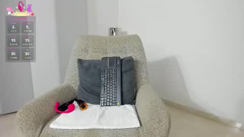 Dulce online show from 07-15-26, 08:52