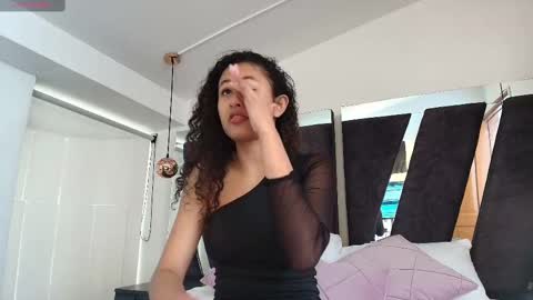 Snapshot of dulce__candy_ chatting on 09-12-25, 12:38 Dulce Candy online show from 09-12-25, 12:38