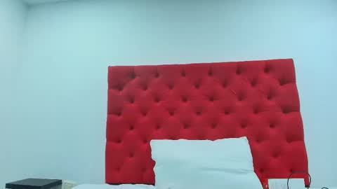 Snapshot of dulce__candy_ chatting on 09-19-25, 01:56 Dulce Candy online show from 09-19-25, 01:56