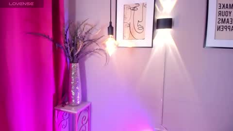 dulce__fiore07 online show from 11-20-25, 02:50