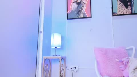 dulce__fiore07 online show from 04-08-26, 12:27