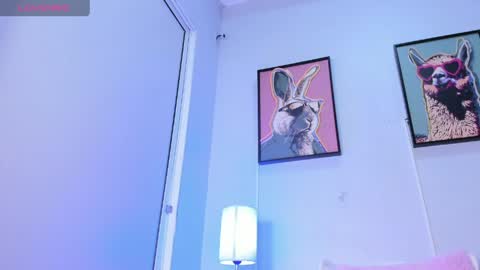 dulce__fiore07 online show from 04-23-26, 12:04