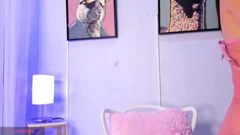 dulce__fiore07 online show from 07-18-26, 12:20