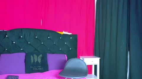 Dulce Alexandra online show from 06-16-26, 08:00