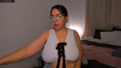 Snapshot of dulce_brithany chatting on 09-29-25, 01:38 dulce brithany online show from 09-29-25, 01:38