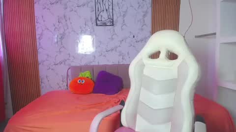 dulce online show from 02-16-26, 05:09