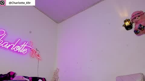 dulce_hot33 online show from 05-28-26, 08:33