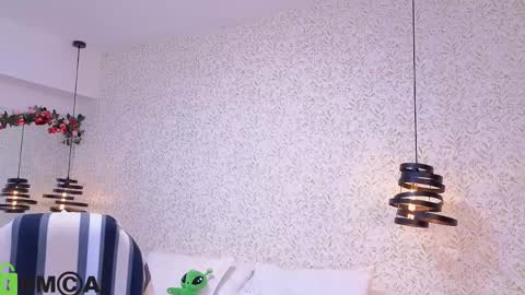 dulce_isabel_ online show from 05-26-26, 03:46