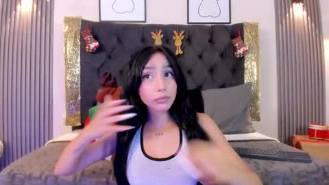 Snapshot of dulce_may chatting on 11-13-25, 04:11 Dluce May online show from 11-13-25, 04:11