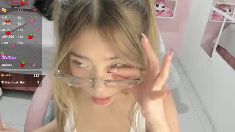 Snapshot of dulce_powl chatting on 10-01-25, 03:40 Dulce  online show from 10-01-25, 03:40