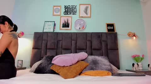 DULCE AURORA online show from 03-07-25, 02:46