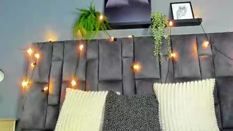 DULCE AURORA online show from 07-13-26, 01:08