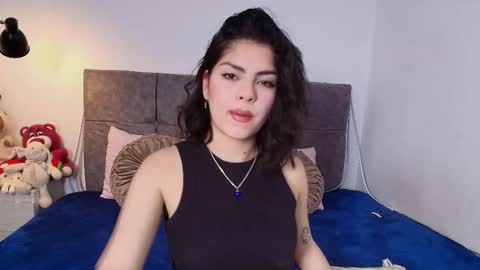 Snapshot of dulcecharlotte_clapnton chatting on 10-17-25, 07:16 dulcecharlotte and claptone online show from 10-17-25, 07:16