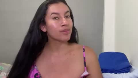 dulceizzy online show from 04-08-26, 12:10
