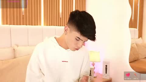 Dulcey online show from 04-30-26, 05:36