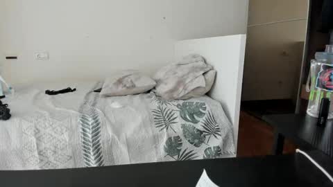 Snapshot of dulceys chatting on 05-16-26, 10:36 dulceyjohn online show from 05-16-26, 10:36