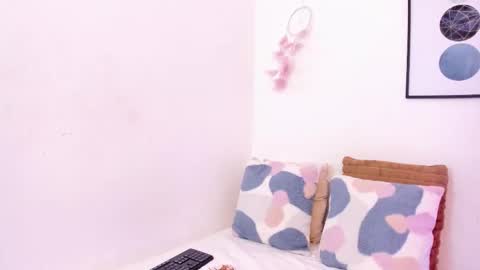 Dulce online show from 09-10-25, 07:36