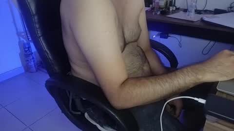 Snapshot of dulses_sabor chatting on 09-28-25, 12:54 Neon Ghost online show from 09-28-25, 12:54