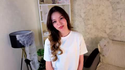 Snapshot of dungcoolbeth chatting on 11-03-25, 04:08 Lanna online show from 11-03-25, 04:08