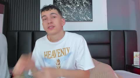 Snapshot of duolust chatting on 09-13-25, 12:16 Thomas and Noah online show from 09-13-25, 12:16