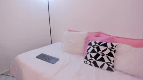 Snapshot of duonfire chatting on 03-11-26, 04:24 duonfire online show from 03-11-26, 04:24