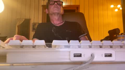 Snapshot of durakbrina chatting on 01-25-25, 11:43 Durakbrina online show from 01-25-25, 11:43