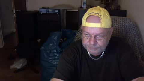 Snapshot of durk55 chatting on 12-21-24, 07:49 durk55 online show from 12-21-24, 07:49