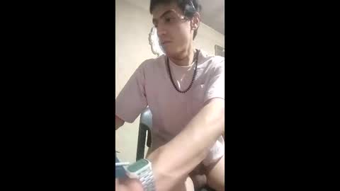 Snapshot of durohueso chatting on 05-28-26, 06:43 durohueso online show from 05-28-26, 06:43