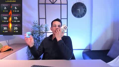 Dustin Sonne online show from 10-22-25, 04:13