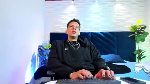 Dustin Sonne online show from 06-15-26, 03:31
