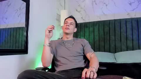 Dustin Sonne online show from 07-18-26, 03:33