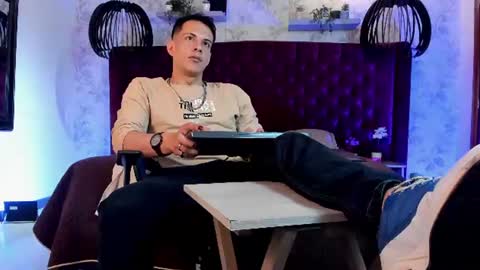 Dustin Sonne online show from 07-25-26, 04:10