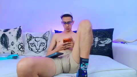 Dustin Dollin online show from 06-11-26, 06:28