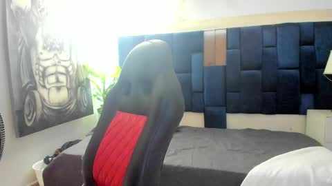 DUSTYN MICHELLE online show from 05-10-26, 04:34